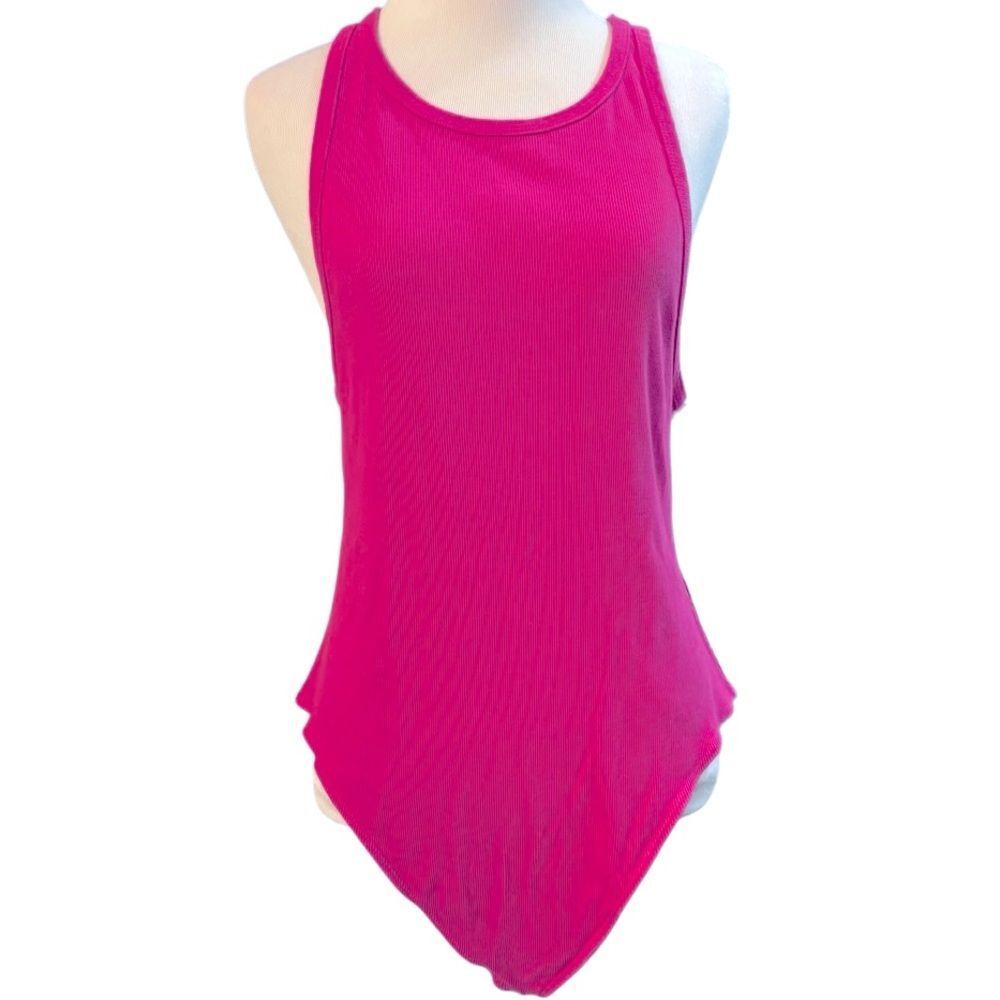 NWT Good American Fuchsia Sleeveless Bodysuit